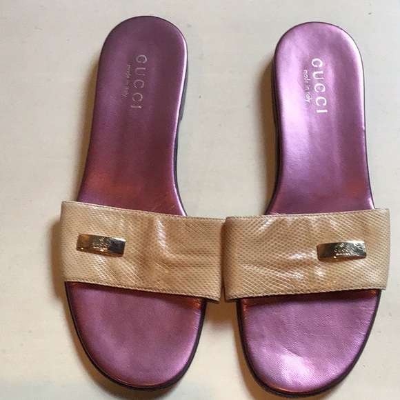 🌷GUCCI SANDALS SIZE 8.5 - Picture 2 of 11